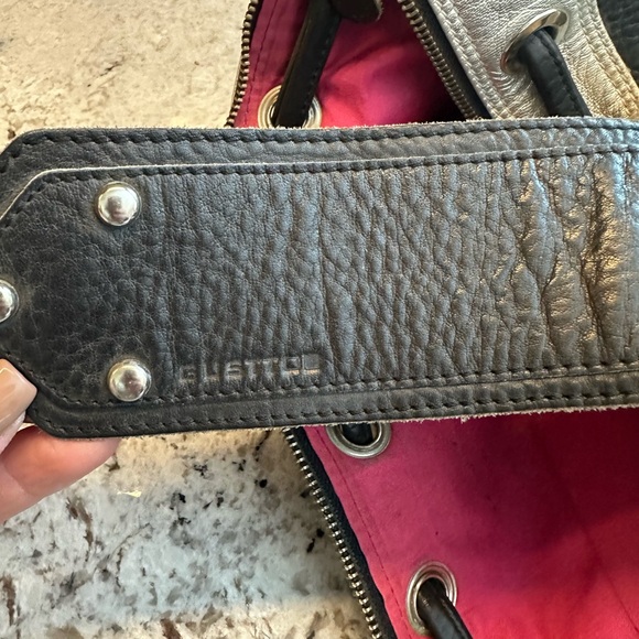 Vintage GUSTTO Black and Silver Shoulder Bag with Metallic Accents - Picture 6 of 8